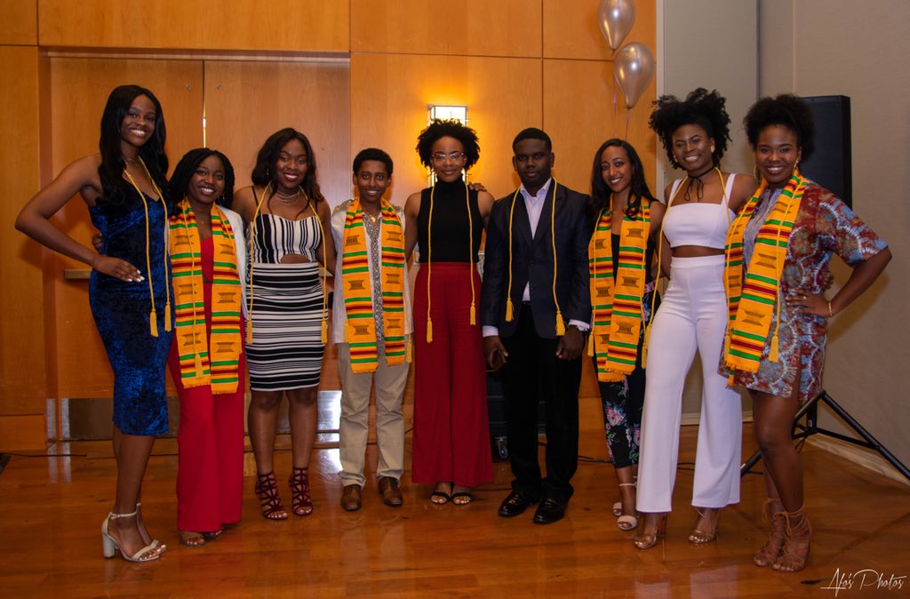 Texas_ASO's tweet photo. Big congrats to all of the Black grads! We’re proud of you #UT18 🙌🏿✊🏾 https://t.co/tBmjdE9x0B