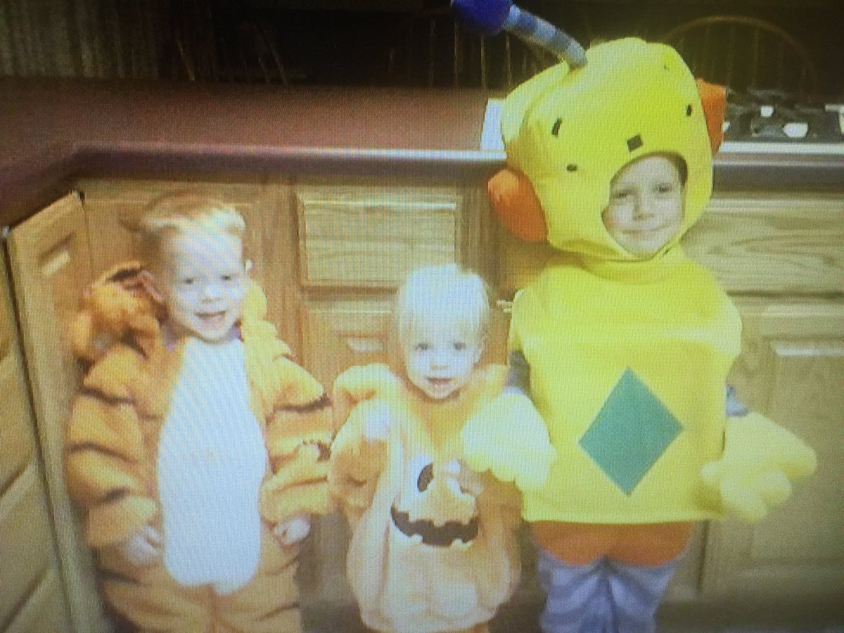 camface23's tweet photo. Happy Birthday Kate!! Love you 💕 https://t.co/Yoo3duDdvT