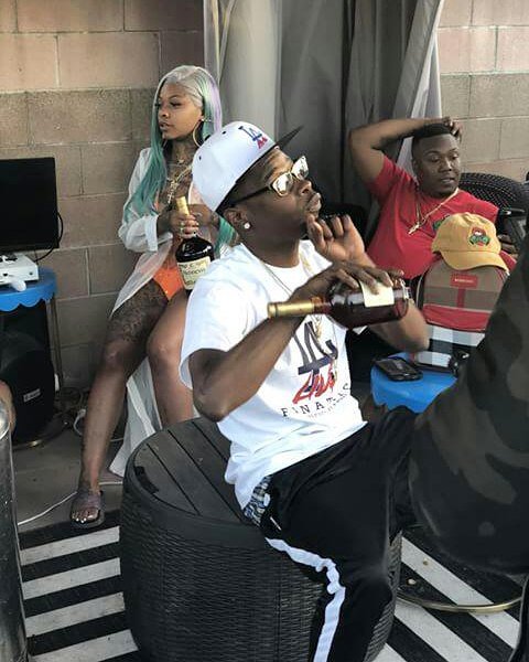trapxLA's tweet photo. Making it out the hood always been my goal i will never regret this shyt #toomuchliquor #videshoot #recap 📷 @mikeyy2yz #g5yve #newmusic #finatticz #rob #2yzfilmz #comingsoon #lalive #trapla https://t.co/gVBwdwN51g