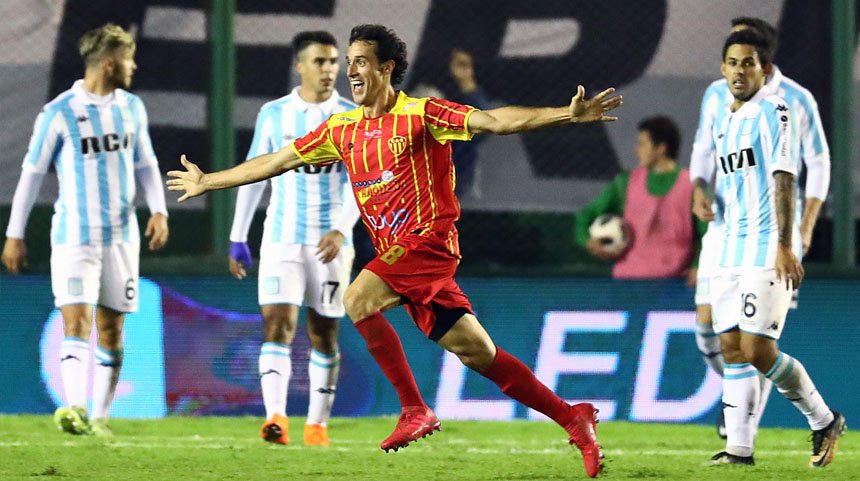 InteriorFut's tweet photo. 1⃣º acto: #Talleres a la #ConmebolLibertadores 2019.
2⃣º acto: #AtléticoTucuman, entre los 16 mejores de América.
3⃣º acto: #SarmientoR elimina a #Racing de la #CopaArgentina.

¿Cómo se llama la obra? ¡EL FÚTBOL INTERIOR EXISTE Y ESTÁ MÁS VIVO QUE NUNCA! ¡Semana histórica!🙌👏 https://t.co/IPeiTMeqPU