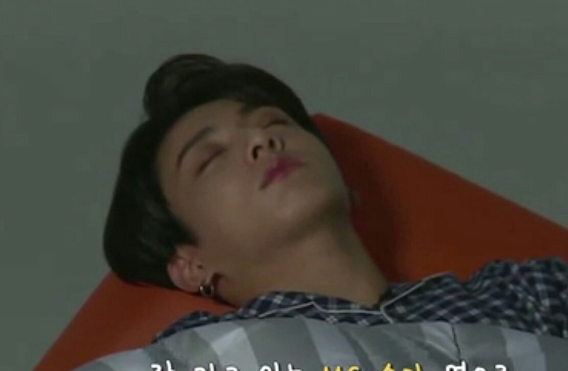 plaiboijk's tweet photo. De seguro me duermo y cinco minutos después toca la alarma

#IVoteBTSBBMAs @BTS_twt https://t.co/oLOaBQpJT0