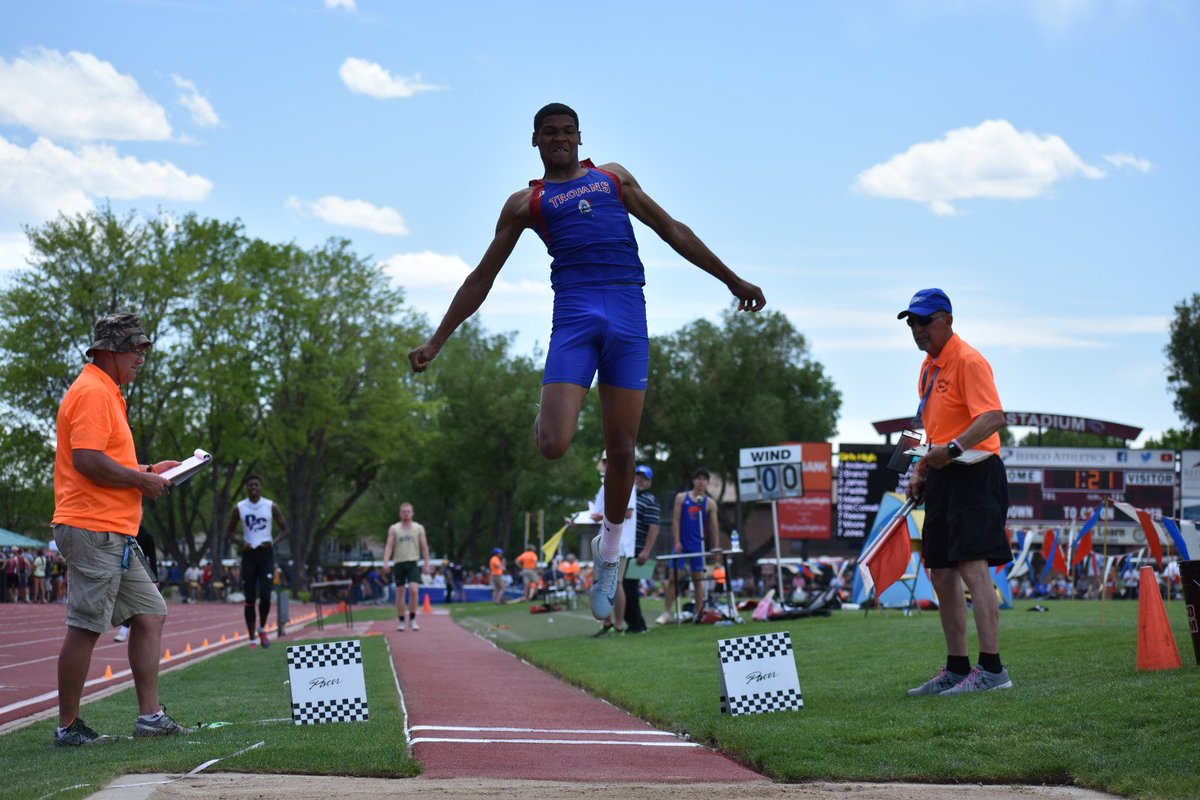 Lindsey Smith tweet media