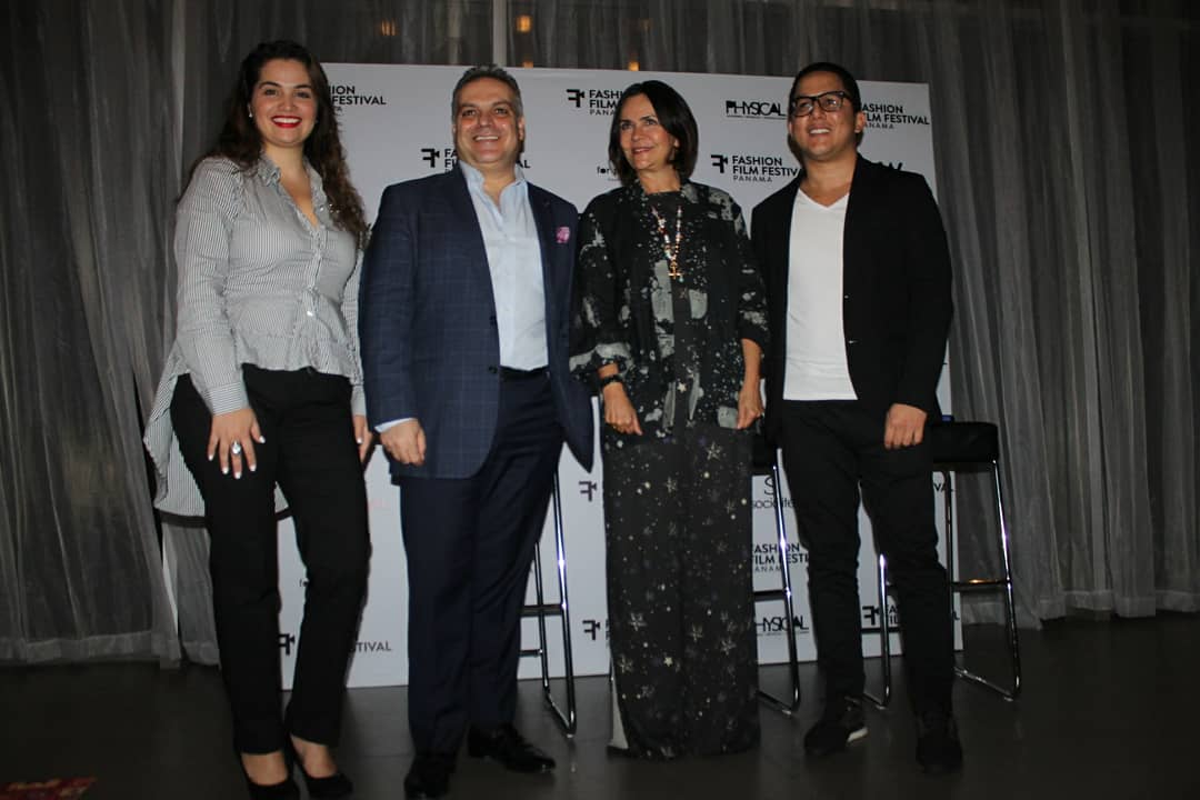 BVNewsPanama's tweet photo. Del 19 al 20 de Octubre del 2018 se celebrará la 3a edición el @PanamaFFF que contará, por primera vez, con la London Fashion Film Festival y Embajada Británica #PanamaFashionFilmFestival #PanamaFFF
@LondonFashionWk @LondonFFF @MICIPMA @IFFPanama https://t.co/RxzLECvkvm https://t.co/e3kixZ9cwL