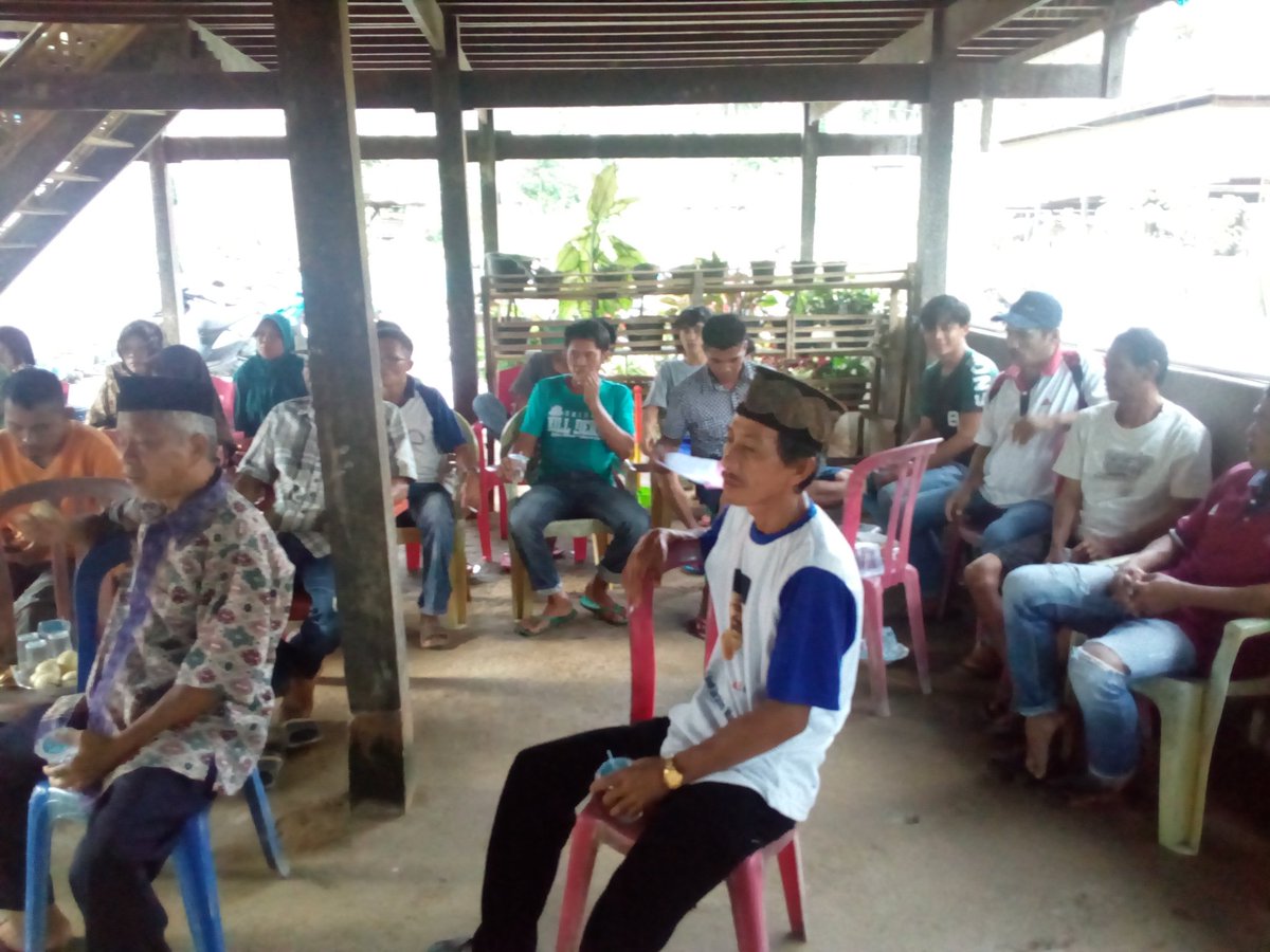Erma031019's tweet photo. Musyawarah pra pelaksanaan kegiatan TA.2018 di dusun Beluak desa Duampanua kec. Anreapi #7Mei2018
#ttpipolman
#ttpisulbar 
@jokowi 
@EkoSandjojo 
@fachrilabalado 
@TaufikMadjid_ID 
@Nurhamz25186363 https://t.co/aEIMNT5y8Z