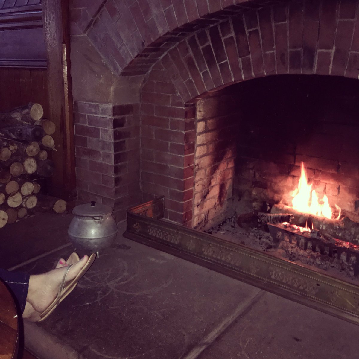Kristamich79's tweet photo. Relax. Refresh. Recharge.
#chillynight #takemeback #dalvay https://t.co/jL4AvK8qS8