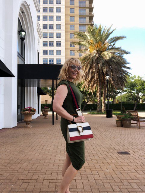 polishedprofes's tweet photo. 5 Easy Ways To Feel More Confident in Your Appearance https://t.co/kufIHVWHDK #polishedprofessionals #chicworkchick #beautyblogger https://t.co/j9s8xKiwZQ