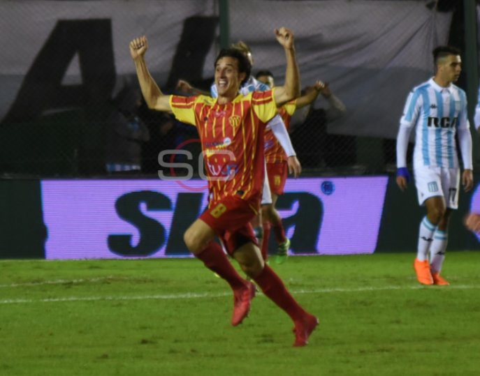 sool_2011's tweet photo. #JuernesEnTyC  che muchachos esto es Sarmiento!!!!!dejen de ningunear a los jugadores y mejor felicitar al plantel del decano por semajante partidoA los hinchas por los kilómetros recorridos  sin importar el medio ni el dia mucho menos rival ............ https://t.co/XFBwlTvKxy