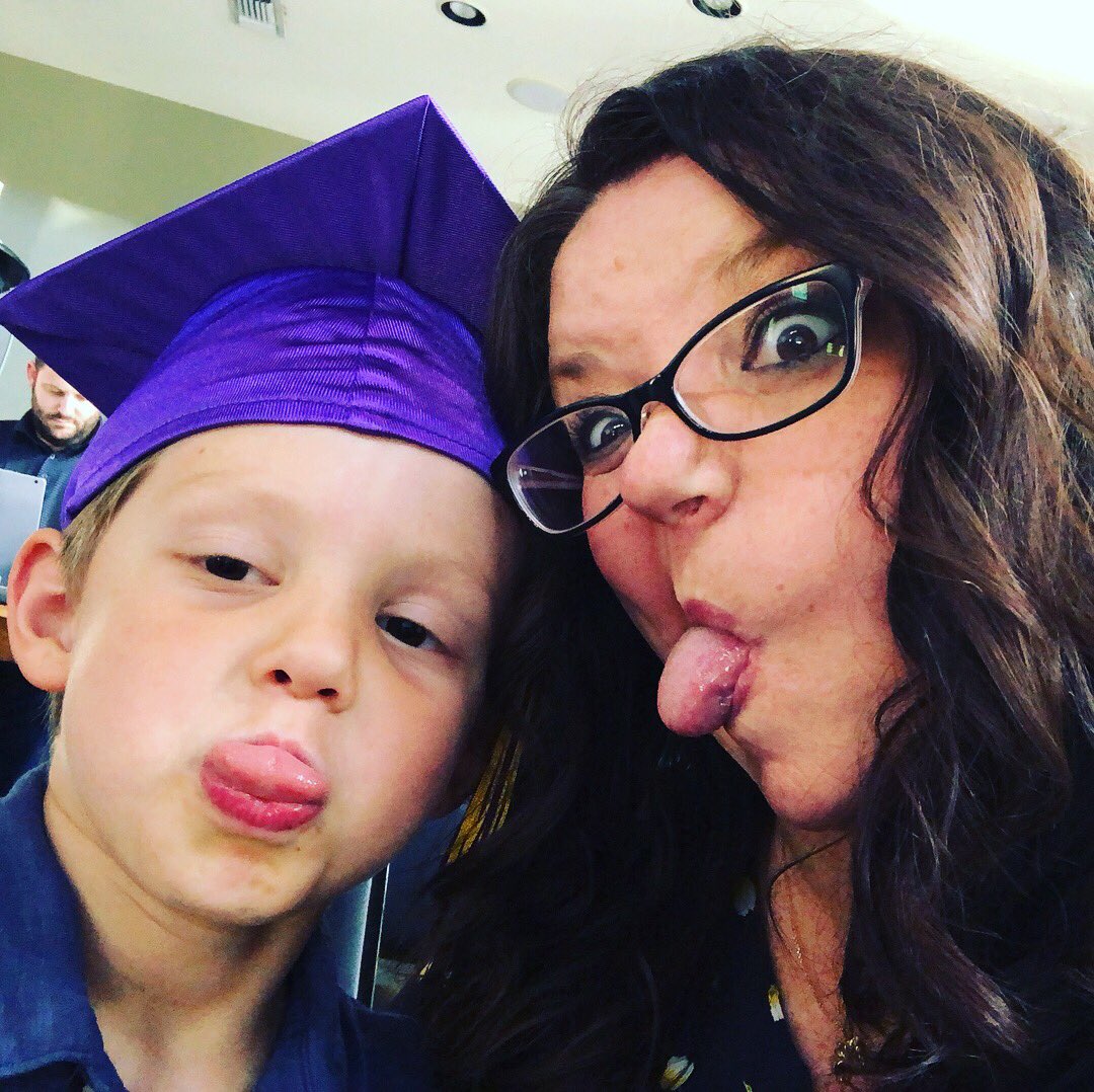 janice827's tweet photo. Officially a pre-k graduate! #tlegeorgetown #LearnPlayGrow #tlegrad2018 https://t.co/GmS0wNnDEP