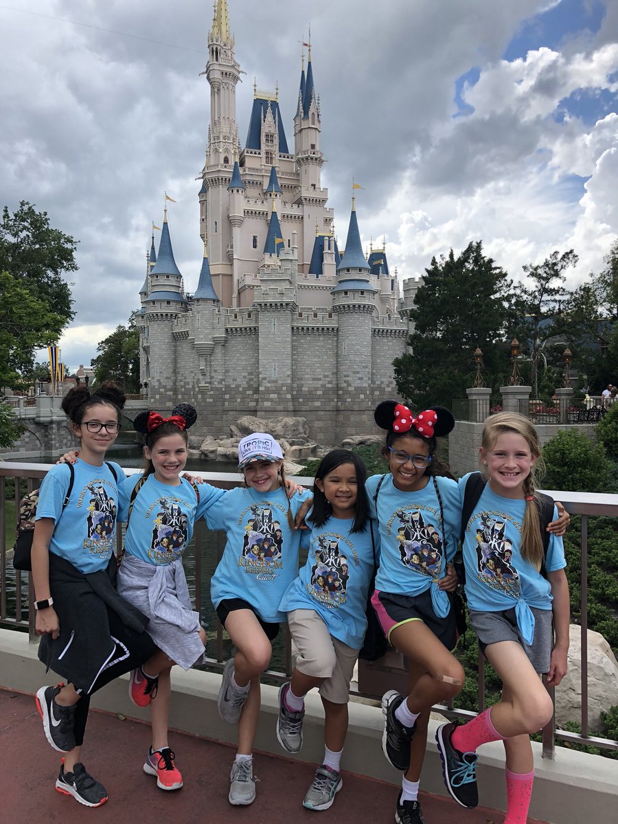 JLynMarie's tweet photo. Valrico Academy 4th grade Kingdom Keepers questing for clues in the world of dolls. @RidleyPearson @Kmills85 @kdunne1111 #itsasmallworld #ridleysnotebook #howmanydrummers #thedunnettes https://t.co/9Nmui46ZZO