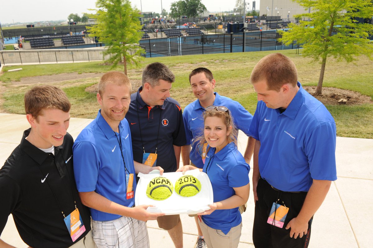 IlliniDR's tweet photo. @HMS0428 @NCAATennis @KathyJHug @zacton3 #AthsComm will be ready. https://t.co/xD56cVHYeU