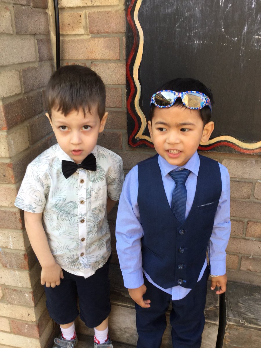 OLadybirds's tweet photo. Look at our party clothes #RoyalWedding2018 https://t.co/E1jeKA8JHc