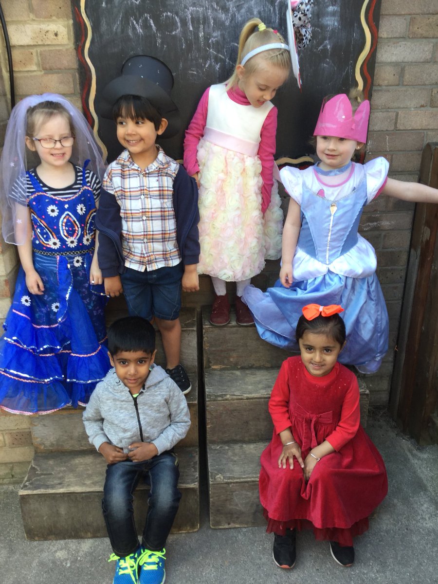 OLadybirds's tweet photo. Look at our party clothes #RoyalWedding2018 https://t.co/E1jeKA8JHc