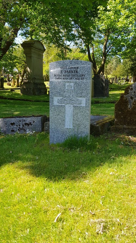 New #cwgc stone at Greenock Cemetery. Edward Parker, died at Warrington Hospital. Son of Richard & Mary, 25 Lyle St. @IainGAnderson #ww1 #inverclyde