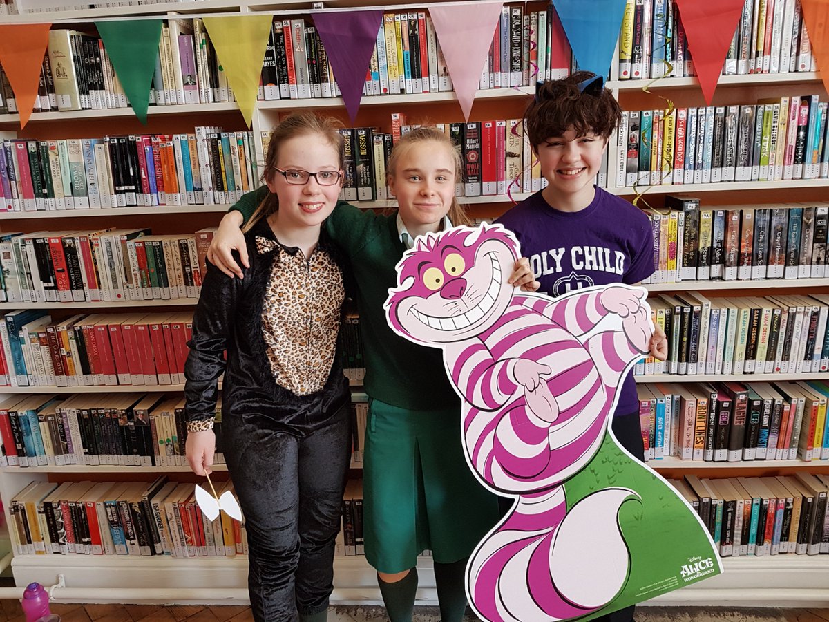 HCKLibrary's tweet photo. Book Week 2018 was a fantastic success which saw students from each year take time out of their busy academic schedules to pick up a book and get reading. https://t.co/1YboO4RXu2