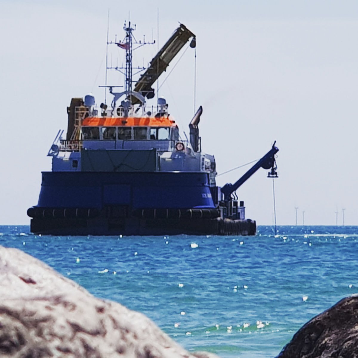 Voe Vanguard - Nearshore cable works