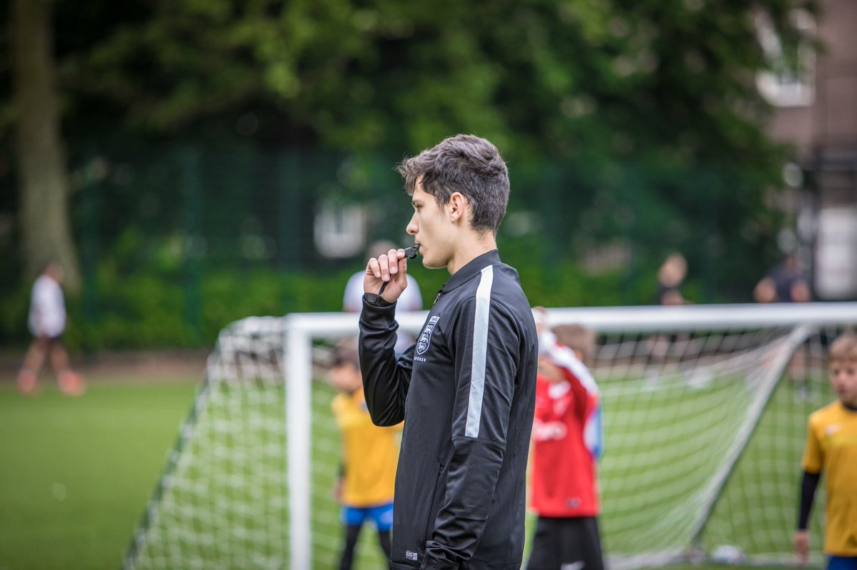 We @cyouthleague have a responsibility to create a safe #enjoyable #learning and training environment for future #leaders #referee #rolemodel #youngpeople here’s one we call our very own @ArbiesJakupi 😊📸🥇@CoachingFamily @RefsAssociation @LondonFARefs @RefereesWorld