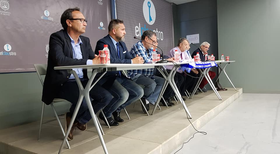 100alicantecf's tweet photo. @Alicantinistas PROXIMAMENTE publicaremos en la Web Oficial del Centenario Alicante CF https://t.co/CKkKAGO5OM todos los detalles de la Emotiva Conferencia celebrada en el dia de ayer!!! https://t.co/8OOWlbkrjd