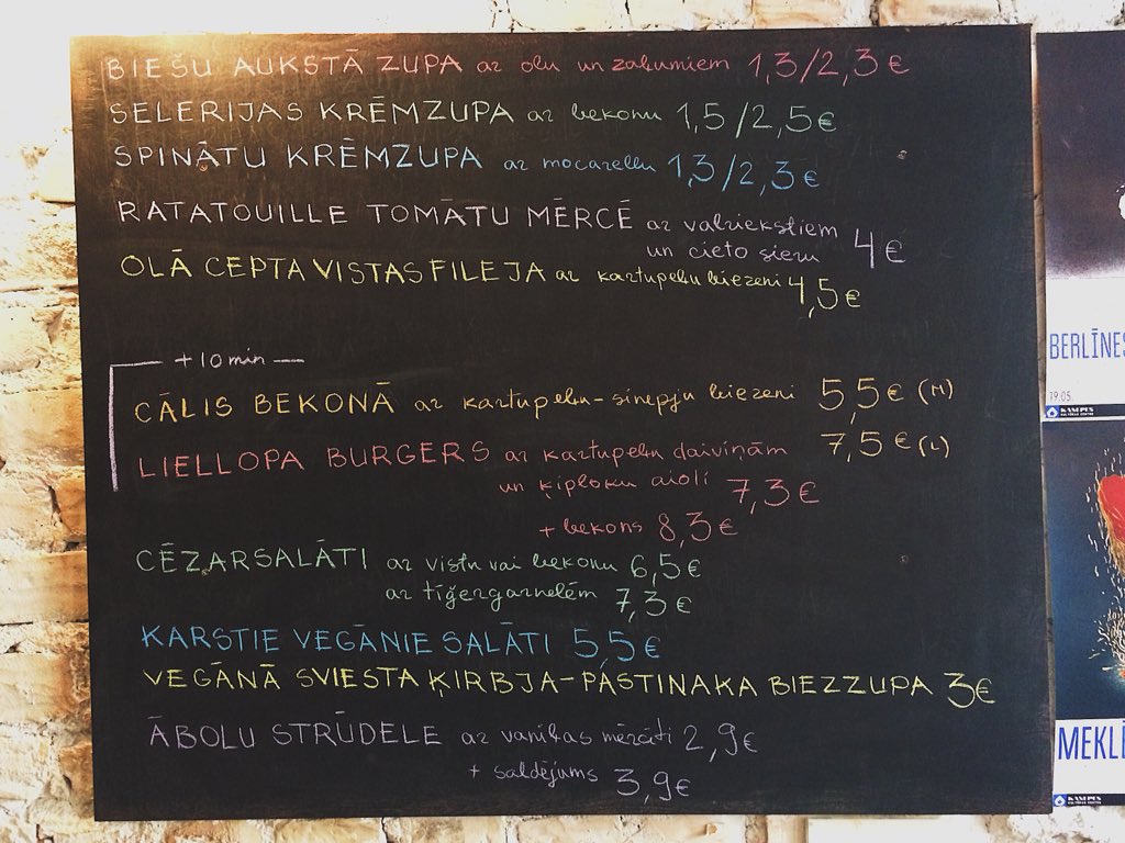 Tiem, kas vēl nezina vai piemirsies - pie mums piektdienās var iegādāties divas kūciņas par vienas cenu! 🌝 Nāc pēc savām divām, četrām vai visām desmit ✨🍰🍰✨