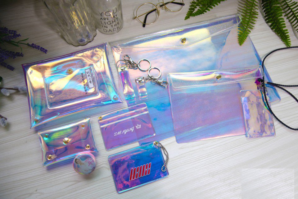 手作り応援うちわ もじピア 旧大久保サービスエリア Tel 080 4000 0033 בטוויטר 拡散希望 大久保サービスエリアでは今流行の透明ホログラムのカードケース ポーチ 定期券入れ 小銭入れなどを制作致します 1個からお作り出来ます ファンクラブの対応も出来ます