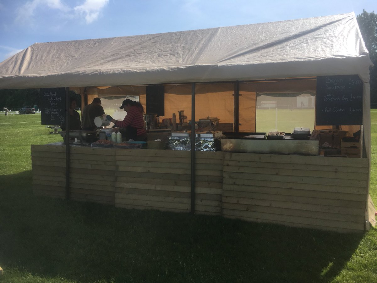 All cooking <a href="/RockinghamLIVE/">RockinghamLive</a>    Breakfast &amp; lunch! #slowroast #lamb #beef #chimichurri