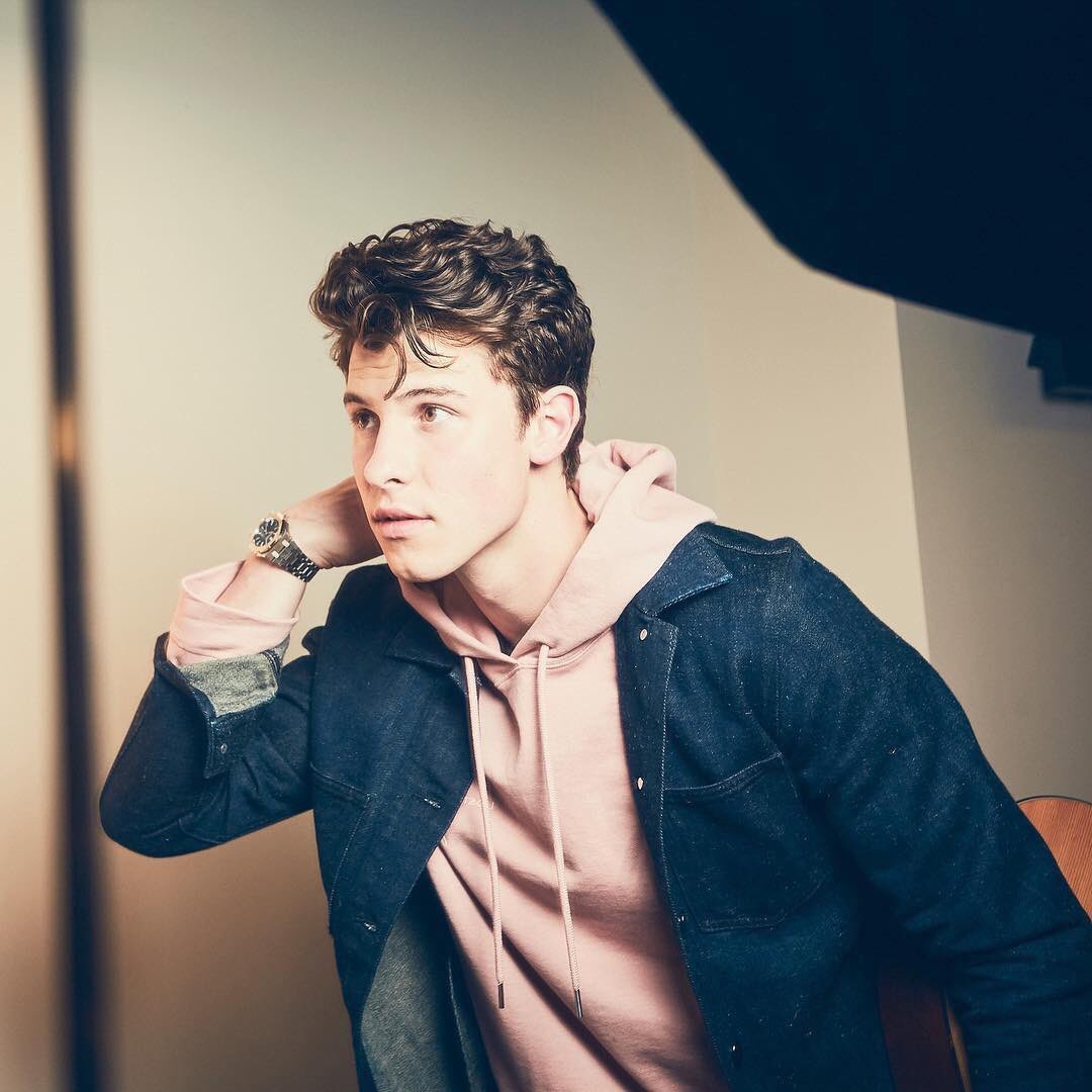 PaulitaRicoo's tweet photo. Definitivamente me quiero tatuar esta foto, bai. @ShawnMendes 
#OneNightOnlyShawn #InTheMorning https://t.co/BFvrTXoXJ2