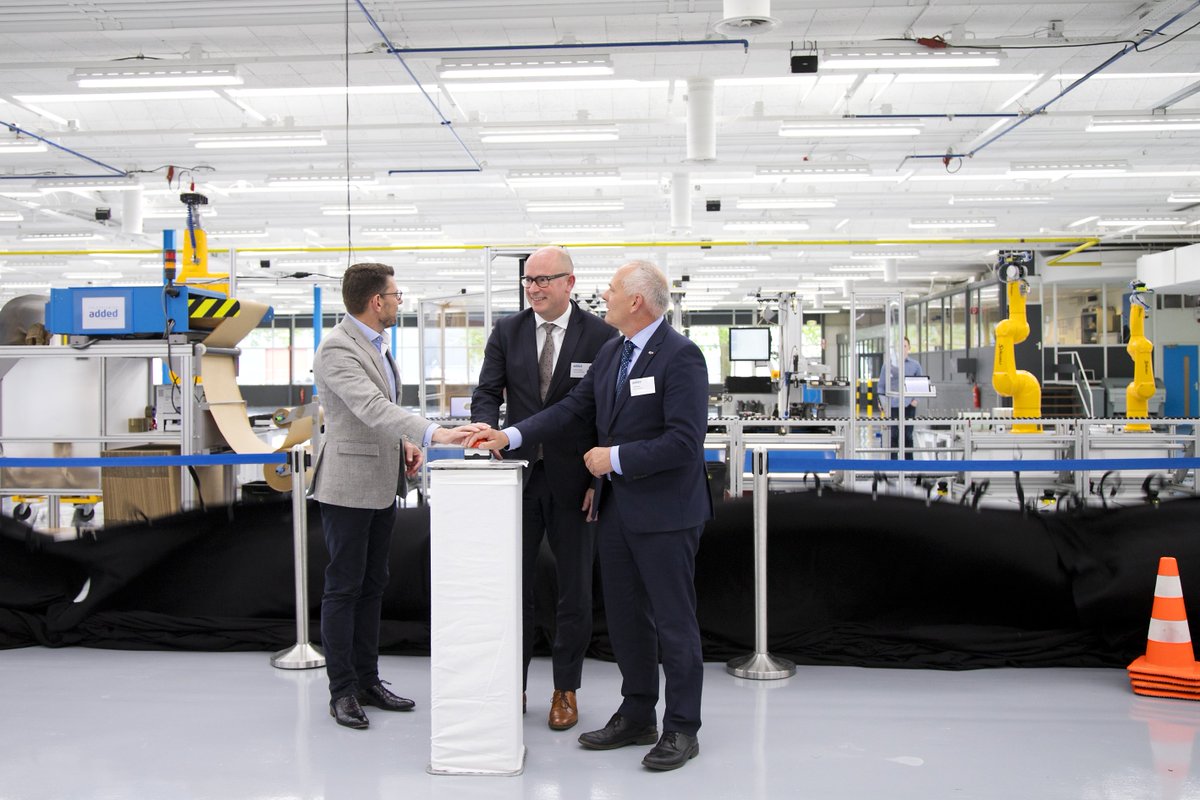 HansPraat's tweet photo. Let's make history! Great kick-off Technologies Added in Emmen as the first joined Smart Factory worldwide. Thanks to: @HenkBrinkDr @BoukeArends @sustainder @scoozy @ENGIEgroup @ReneDale14 @ROKAutomation @SharedFactory Egbert-Jan Sol @IndustrySmart @siem_nom et al. https://t.co/jJ0eiF02rj