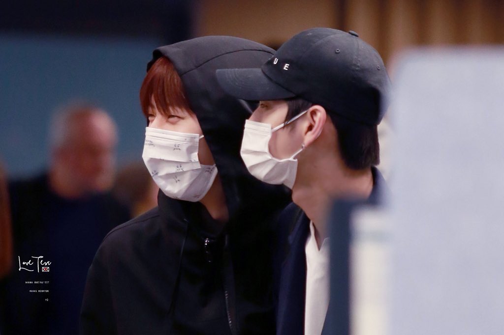 HWANGMlNHYUN_'s tweet photo. [HELP RT] malaysian wannables! we are planning to do a birthday cafe event for our lovely onghwang to commemorate their birthdays!♡ so we'd be grateful if you can fill up this simple survey form for us to know more about how the event should proceed!♡ https://t.co/EYmAOmfWzE https://t.co/p1TfcVDHWE