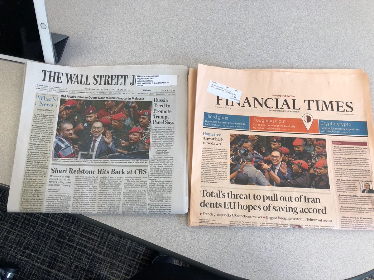 AnwarSupporters's tweet photo. Wall Street Journal &amp; Financial Times, dua akhbar yang cukup berpengaruh &amp; terkemuka di peringkat antarabangsa, memapar berita pembebasan Anwar di muka surat depan. Sambutan &amp; penghormatan yang tertinggi buat seorang insan yang diiktiraf sebagai tahanan politik. #AnwarBebas https://t.co/U8oQ529QUB