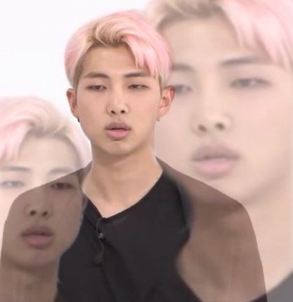 mxng03's tweet photo. A tan sólo dos horas del Vlive y a cuatro del comeback :'D 
Yo no sé que voy a hacer, no estoy mentalmente preparada para tanta emoción ;;
 #iVoteBTSBBMAs @BTS_twt https://t.co/t8lK0G89r0