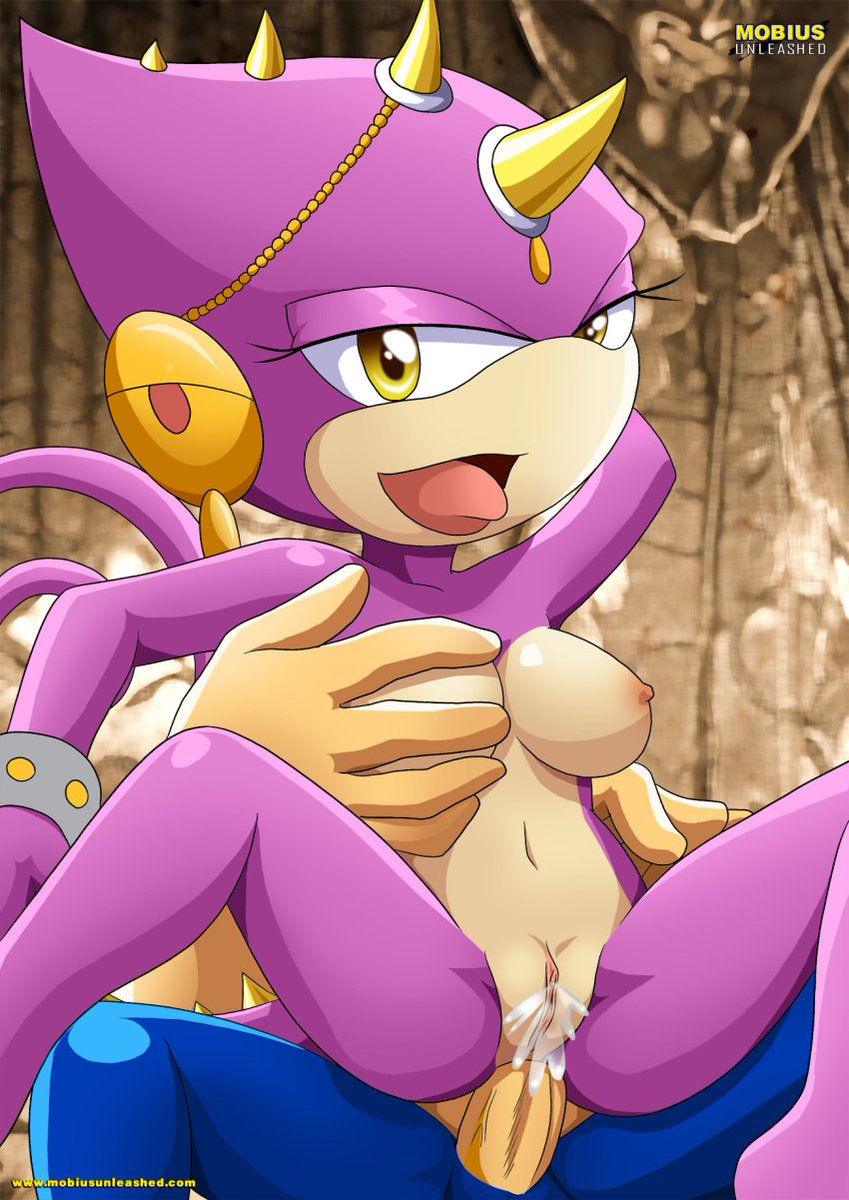 Alica_Acorn's tweet photo. @WaveSwallow2 //What about Espio's mom? https://t.co/H6WxRKpB71