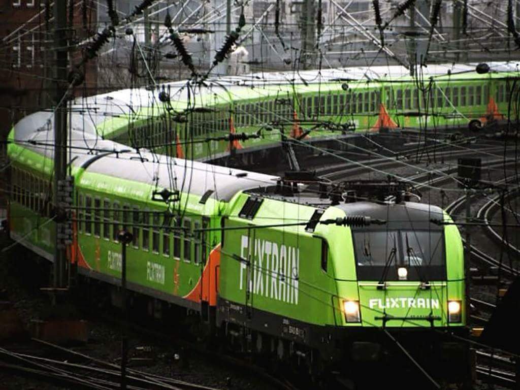 oliver__express's tweet photo. Es hat heute begonnen !!! Die Zukunft vor Augen !!! Schulbank drücken und viel lernen !!! https://t.co/R9lvOHwTUF