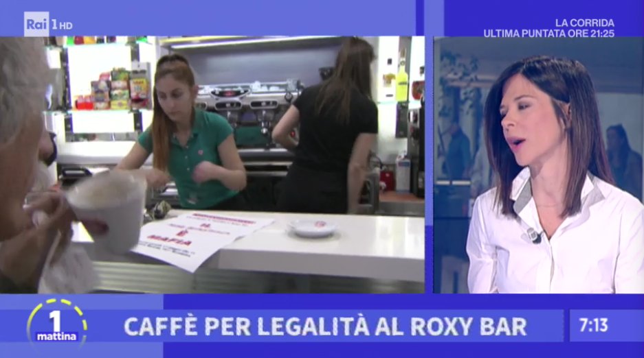 L'aggressione al caffè #RoxyBar a Roma in zona #Romanina e la risposta della società civile con "un caffè per la legalità", per non girarsi dall'altra parte di fronte al malaffare e perchè il silenzio è mafia. In studio <a href="/florianabulfon/">floriana bulfon</a> e Micaela Palmieri , @tg1online