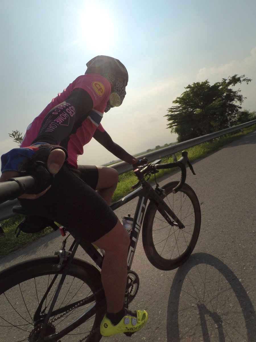 aum_889's tweet image. กรุงเทพนี่ฝนตก แต่ที่บางประอินแดดนี่เอาซะไม่มีเมฆเลย..!
#swiftcarbonthailand#shareyourswift #swiftcarbonbikethailand 
#hypervox#myswiftcarbon
#swiftcarbonhypervox
#swiftcarbon #swiftcarbonbikes 
#letsbike #letsbikebygoro #letsbikeshop#คนเดียวก็ไป #คนเดียวก็ปั่น #แค่พอใจอะไรก็ได้