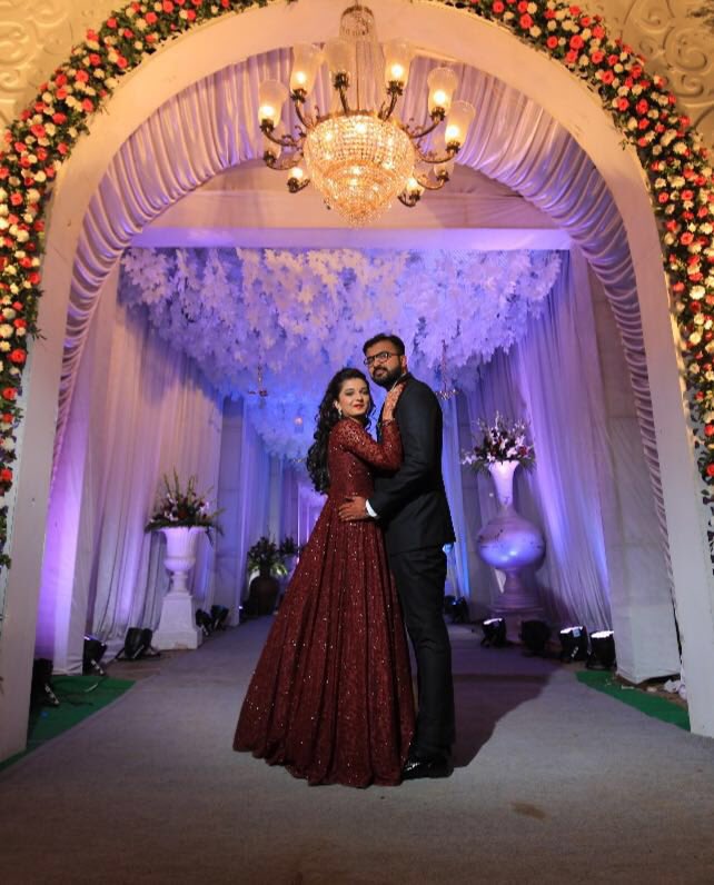 tisa_studio's tweet photo. #tisaclient 
@krishnamaheshwari94 looking stunning in #tisa’s burgundy hand embroidered gown for her reception. 
#tisa #tisawomen #womenswear #indianwedding #clientdiaries https://t.co/XBNeTIAxbH