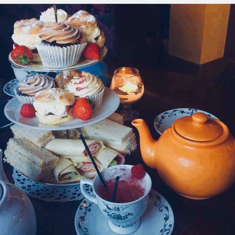 DickensInn's tweet image. Planning a Birthday, Baby Shower or Hen Do, Tea with a Twist in Dickens 2 is the perfect activity! For bookings please telephone ☎️ 01642242621 or book online at our website thedickensinn.co.uk