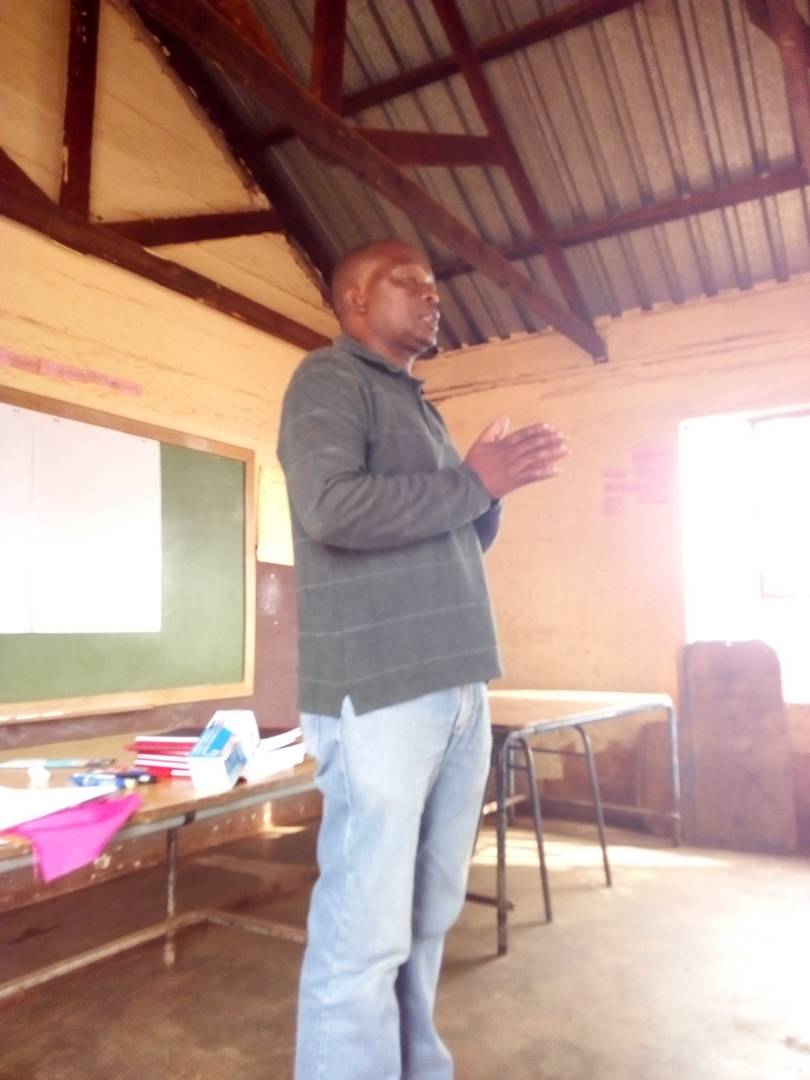 UmsimisiCoproj's tweet image. Community workshop for RHMs
#TransformativeApproach
#ChangingLives