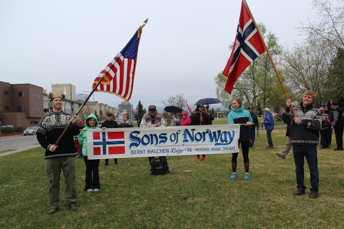 norsk907's tweet photo. Celebrating Syttende Mai, Norway’s constitution day in Anchorage, Alaska. Light rain did not dampen the spirits!🇳🇴#SyttendeMai #May17th #Anchoragealaska https://t.co/1JQZffcl96