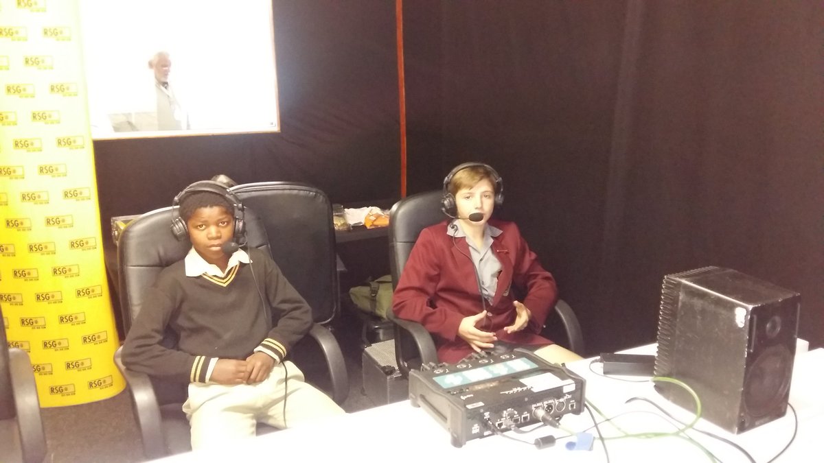 Hanri Wondergem (@hanriw) on Twitter photo Mokoni en Evert is ons laaste gaste op #Monitor by #Nampo2018. #SABCnews <a href="/zarsg/">RSG 100-104FM</a> #nampo Mokoni en Evert is ons laaste gaste op #Monitor by #Nampo2018. #SABCnews <a href="/zarsg/">RSG 100-104FM</a> #nampo