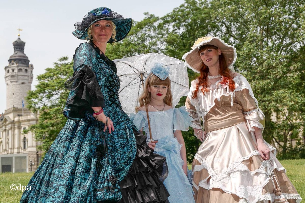 ドイツで開催中のゴスの祭典が素敵すぎて興奮が止まらない人々 すげー 本場感がハンパない Togetter