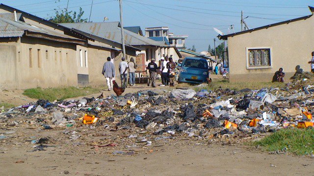 rkimbowa's tweet photo. This #WorldEnvironmentDay, ALL in @jumuiya should strive to @stopKaveeraNow to #BeatPlasticPollution♻️ #EastAfrica  @nemaug  @NemaKenya   @EnvironmentRw  @Environment_Ke  @REMA_Rwanda @eacsof https://t.co/1pvPvz4S4n