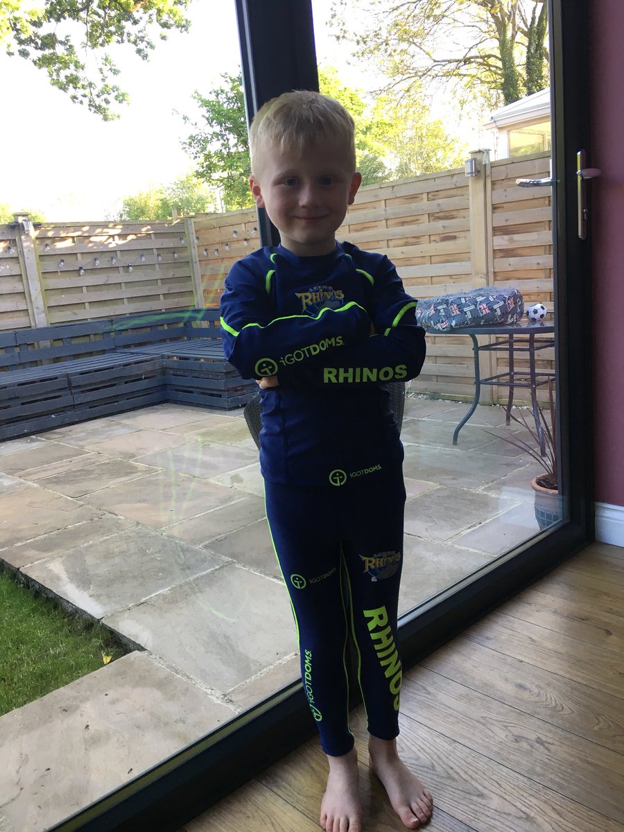 Dollo1981's tweet photo. Our little Ry-no reppin his new @iGOTDOMS @leedsrhinos compression gear! #LeedsRhinos #igotdoms #RugbyLeague #compression #domsfam https://t.co/pBqCJOaFsd