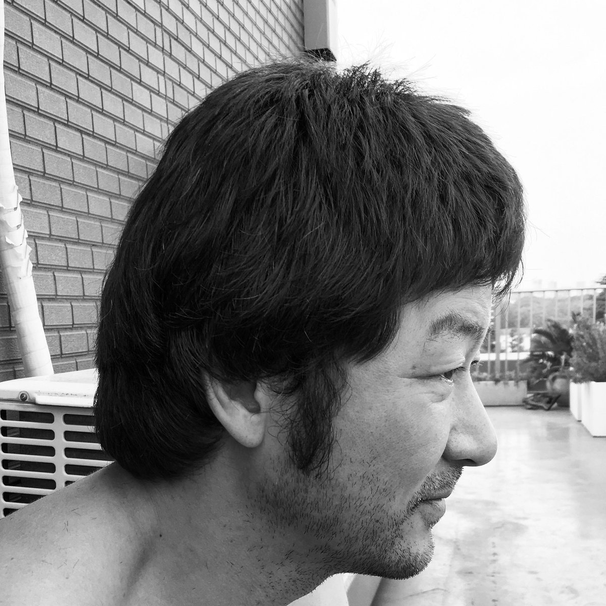浅野忠信 Asano Tadanobu 髪切りました 短めのウルフです 今の流行りは横と後ろを残しましょうとのこと
