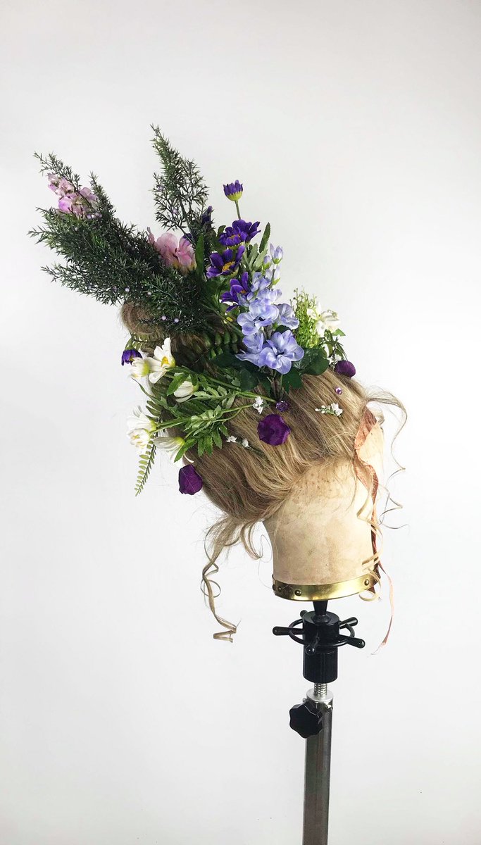 ChloeFitzMUA's tweet photo. 18th Century Floral Wig Design 💐🌿🌸                                              #wig #18thcentury #MarieAntoinette https://t.co/BlZ5OYVKYW