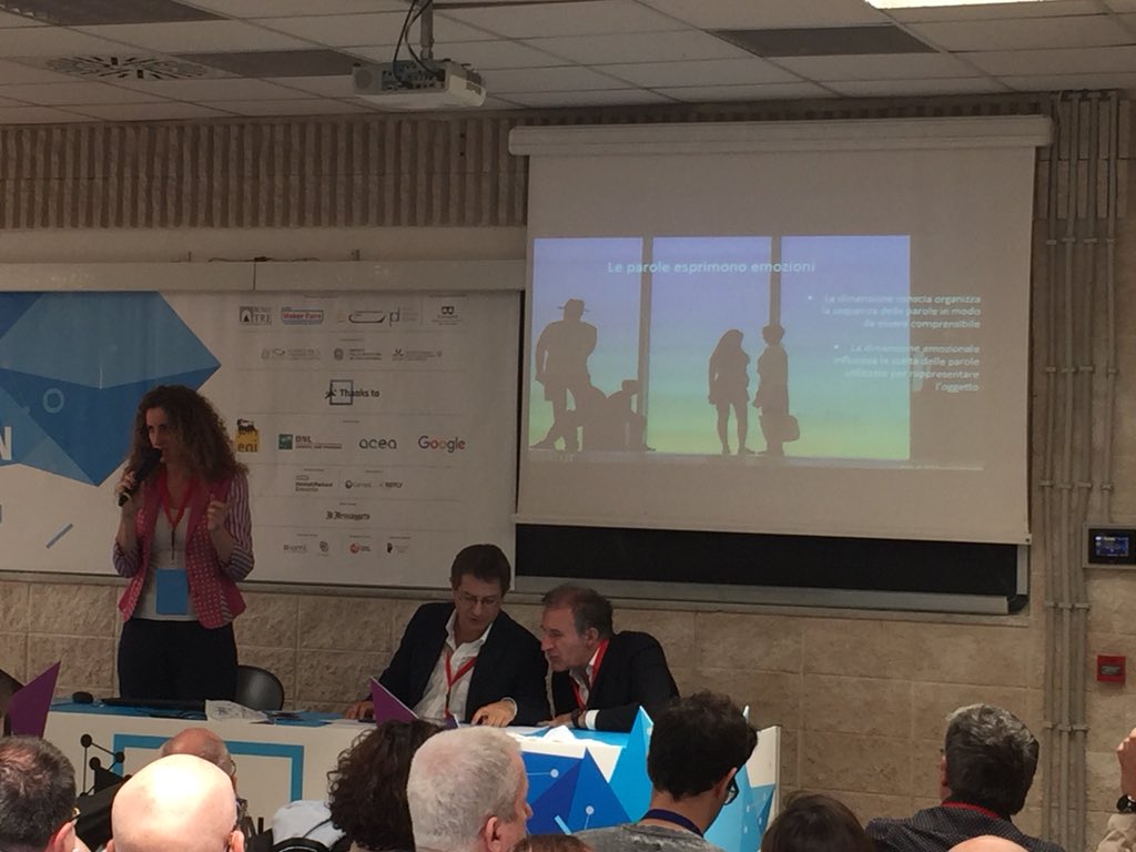 Micio1970's tweet image. @FeliciaPelagall racconta come le parole e quindi i #dati sono anche emozioni #datadriven2018