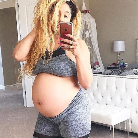 SecretKinks_01's tweet photo. Few selfies from Jana #Pregnant #Fetish #Selfies

@PregnantBellies @BeautyPreggo @dre85567034 @LovelyPregnancy @PregnantW_ @ArgentinaPrime https://t.co/P2JaFaP2E5
