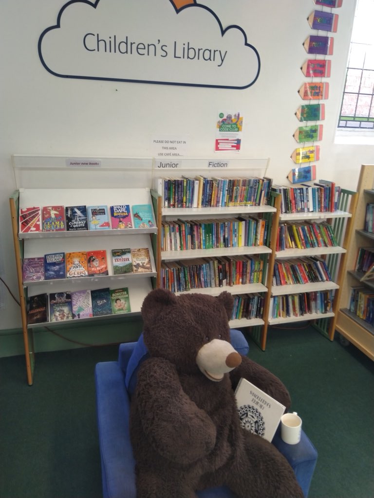 LewishamLibs's tweet photo. Library Bear wishes you a lovely Friday
☕️📚
#SydenhamLibrary https://t.co/ABxa72qaEX