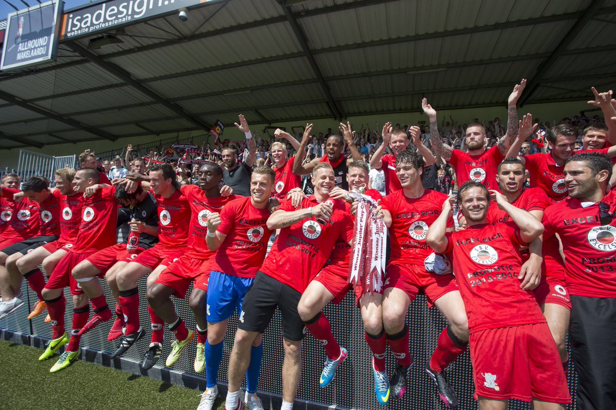 Precies 4️⃣ jaar geleden begon ons Eredivisie avontuur ! #wasjijerbijop18mei #strijdenenwinnen #samensterk ⚫️🔴