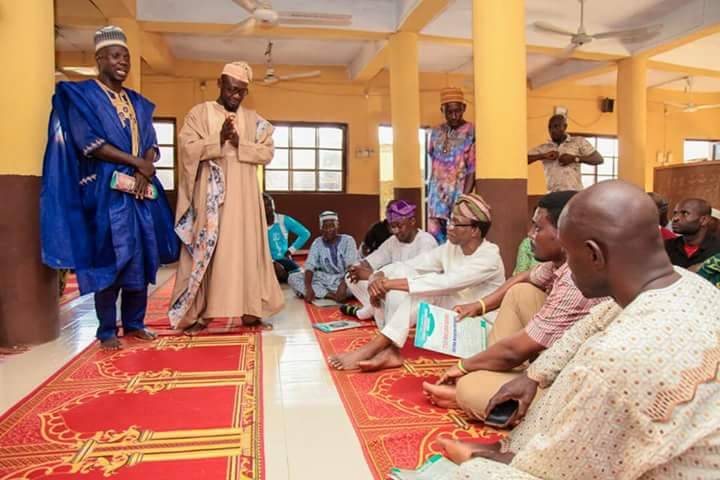 SarafaNgr's tweet photo. Retweeted Rethink Ekiti 2018 (@OSAprapra):

RAMADAN KAREEM: Adewale Congratulates Muslim Faithfuls, Calls For Prayer For The Emancipation Of Ekiti State

#Ekiti #Ekiti2018 #SegunAdewale #ADPEkiti #VoteOSA https://t.co/cpp43IAwsX