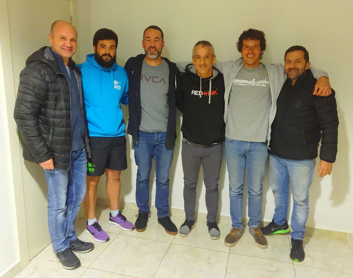 Frankguerra33's tweet photo. Felicidades a los de Red*Ink por formar parte de reto Oncoswim2018 @OncolligaGi con el equipo de @gasmountain 
https://t.co/rznwfCkEG6

https://t.co/VHnNI6qQno https://t.co/txlE28GD1z