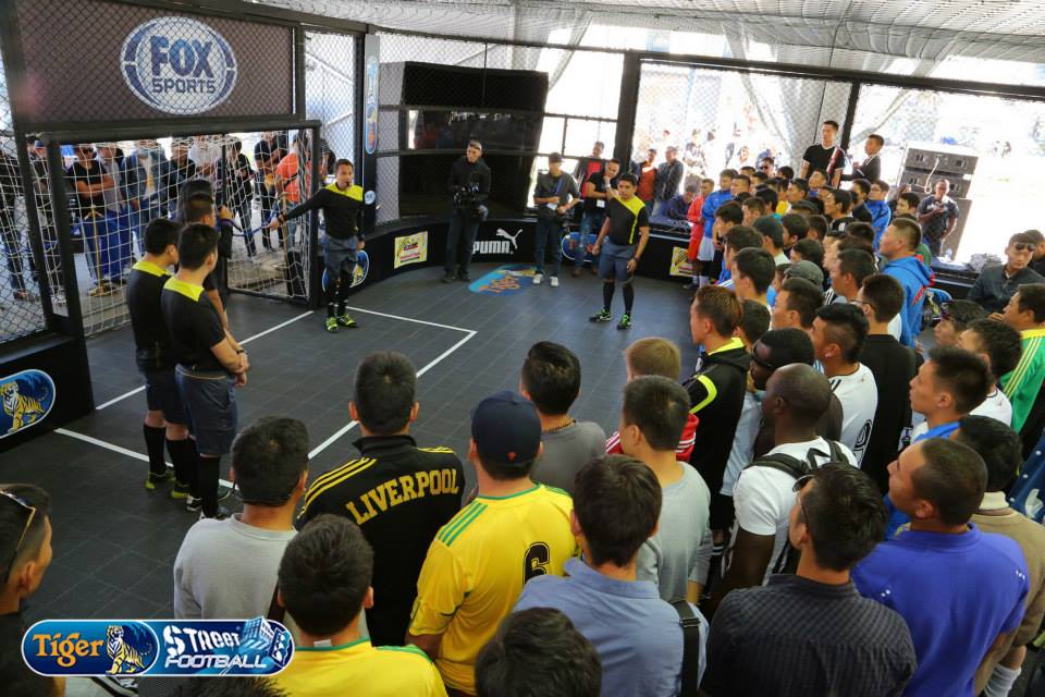 Bataxe13's tweet image. Бас л том тэмцээн байсан шүү! Амжилт ч арвин жил байсан даа. #RememberDay! 😀⚽️😎